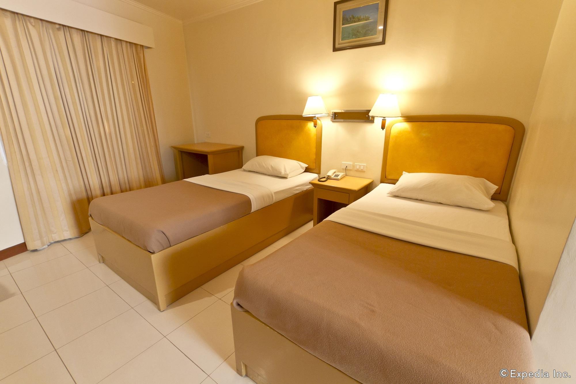 Diplomat Hotel 2*