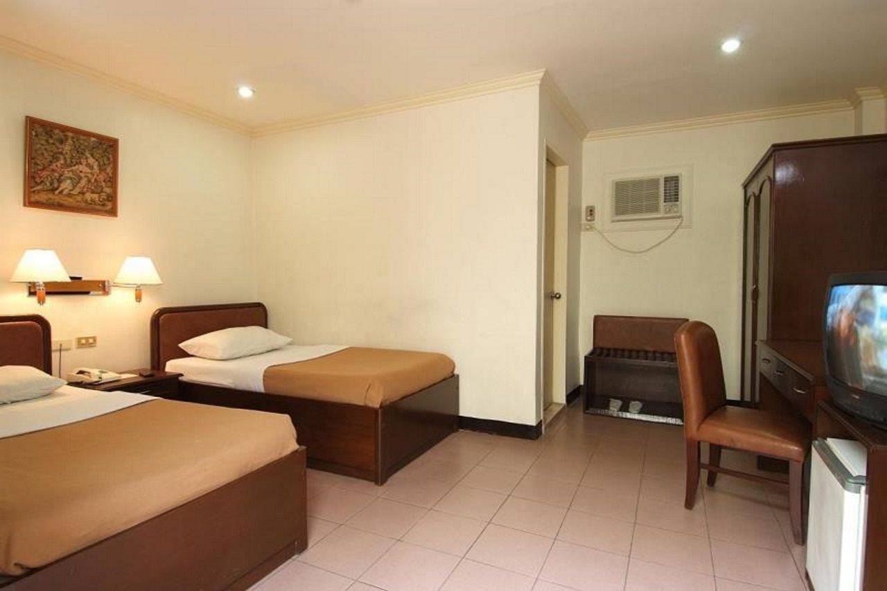 Hotel Diplomat 2*