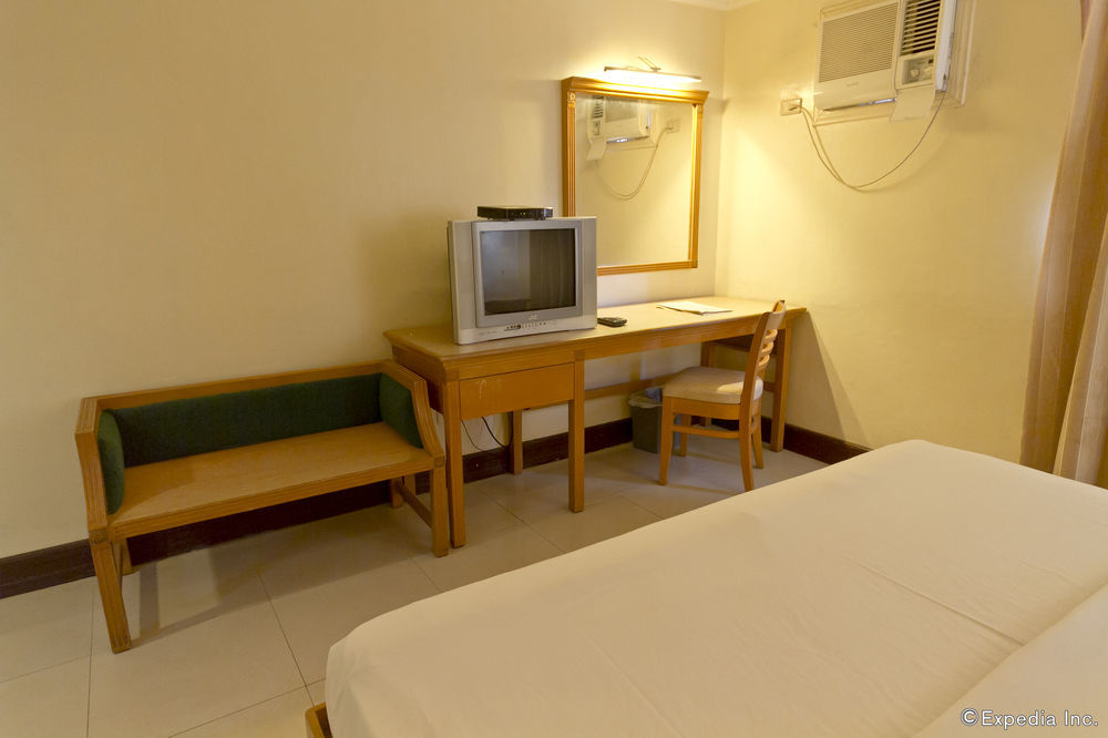 Diplomat Hotel 2*